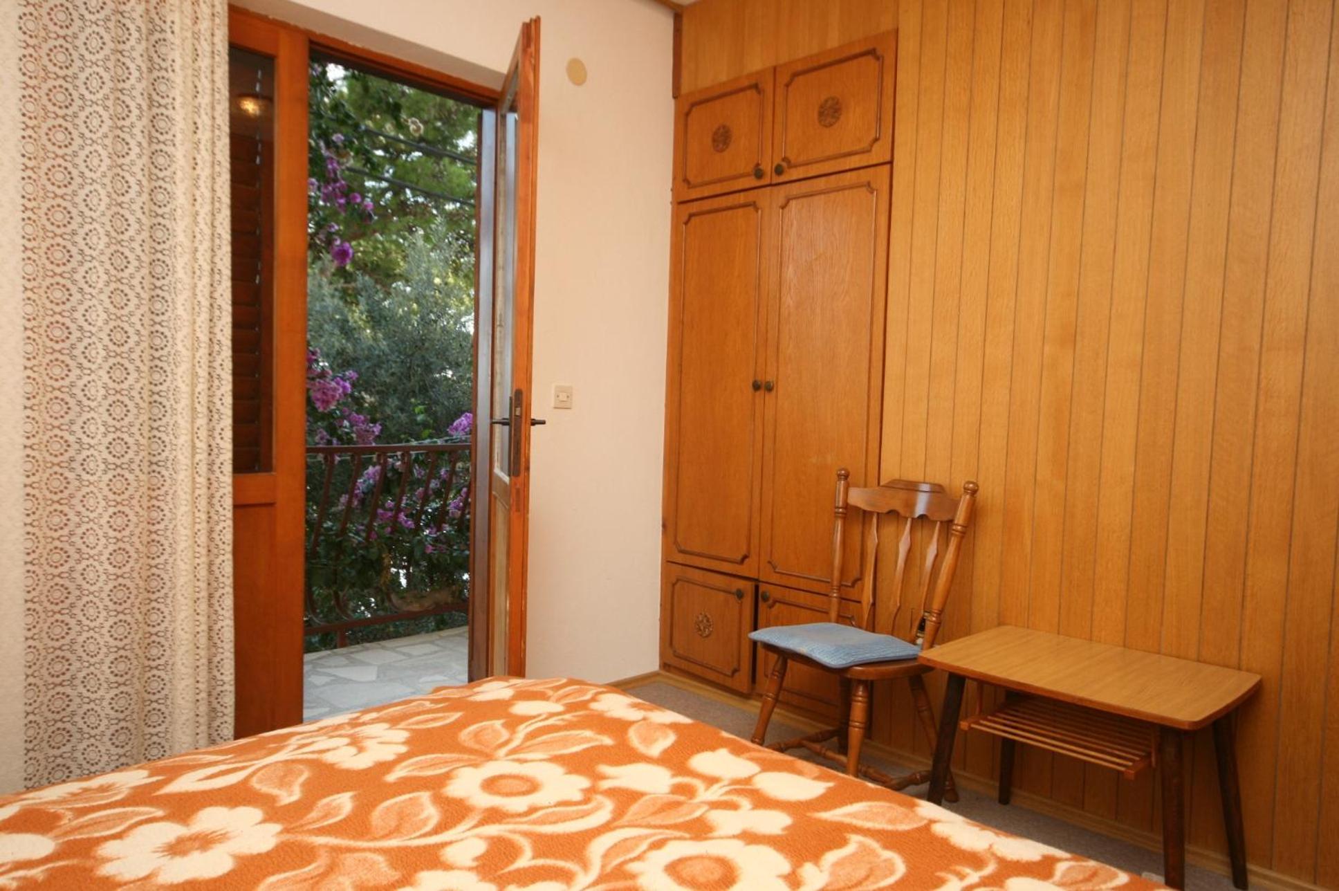 Apartments By The Sea Zivogosce - Mala Duba, Makarska - 2603 Igrane Room photo